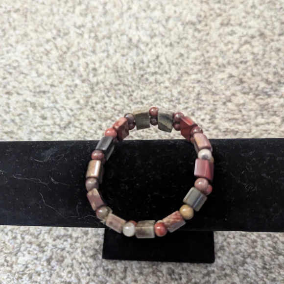 Gemstone Stretch Bracelet - Picture 1 of 3